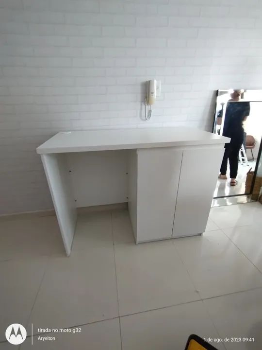 Armário para mini geladeira branco com duas portas