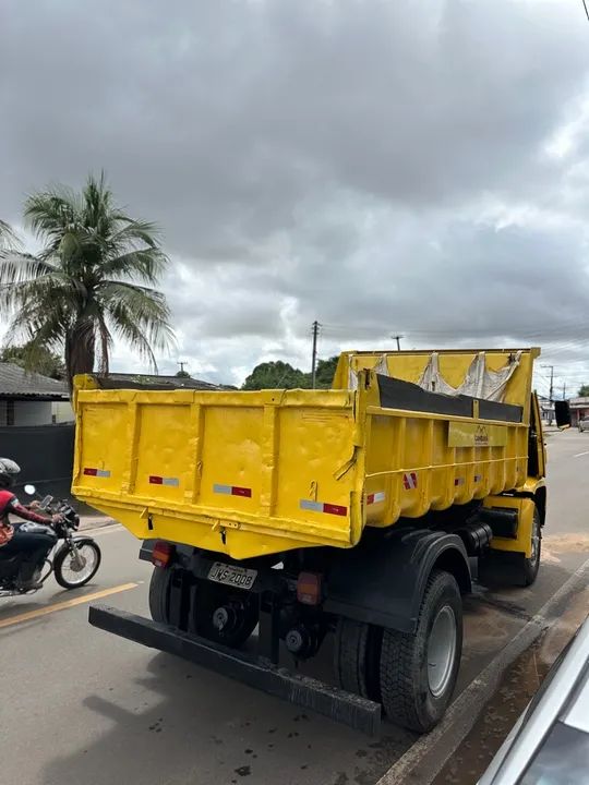 Caçamba toco com ar-condicionado - Foto 4