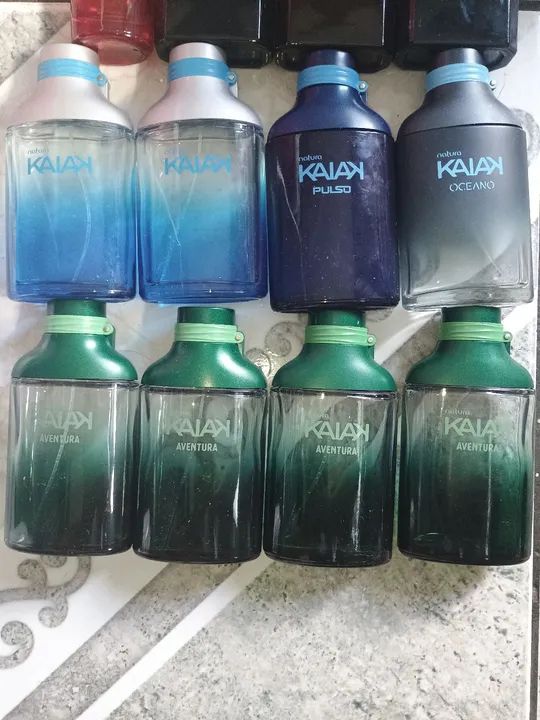 Frascos vazios de perfumes 