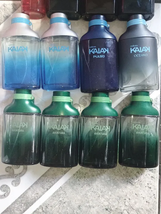 Frascos vazios de perfumes