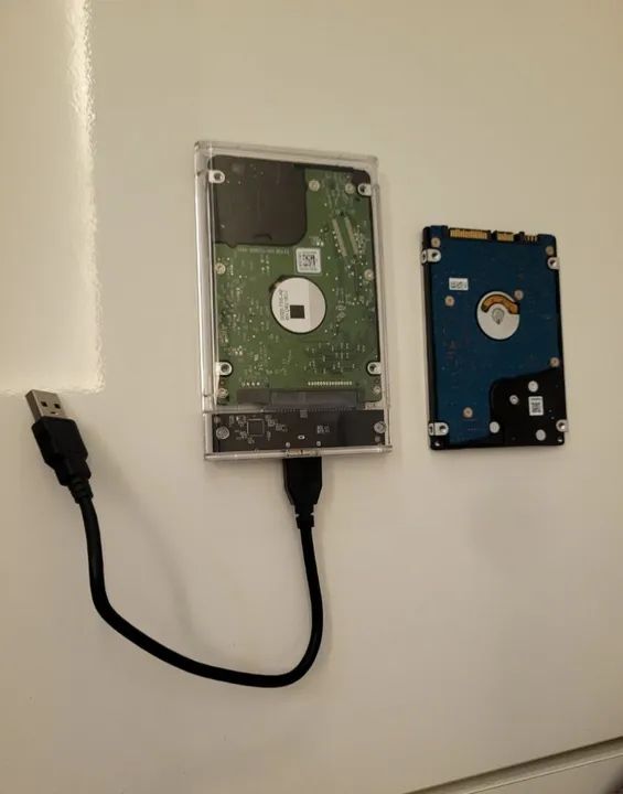 2 HD externo + case...900 gigas