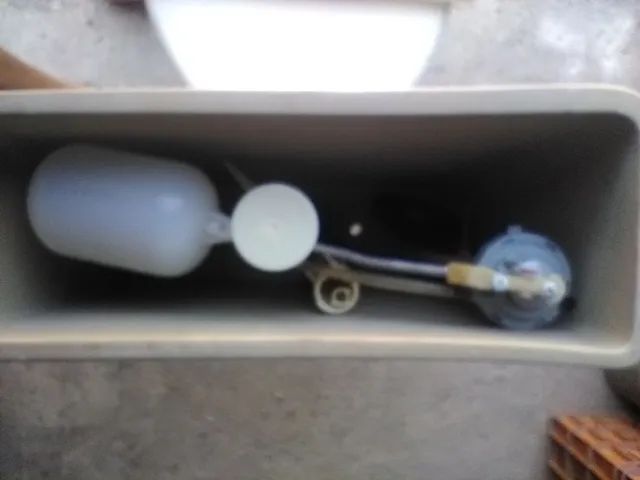 Vaso sanitário acoplado branco  - Foto 3