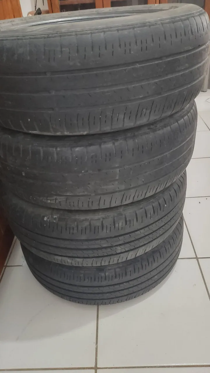 Pneu seminovos