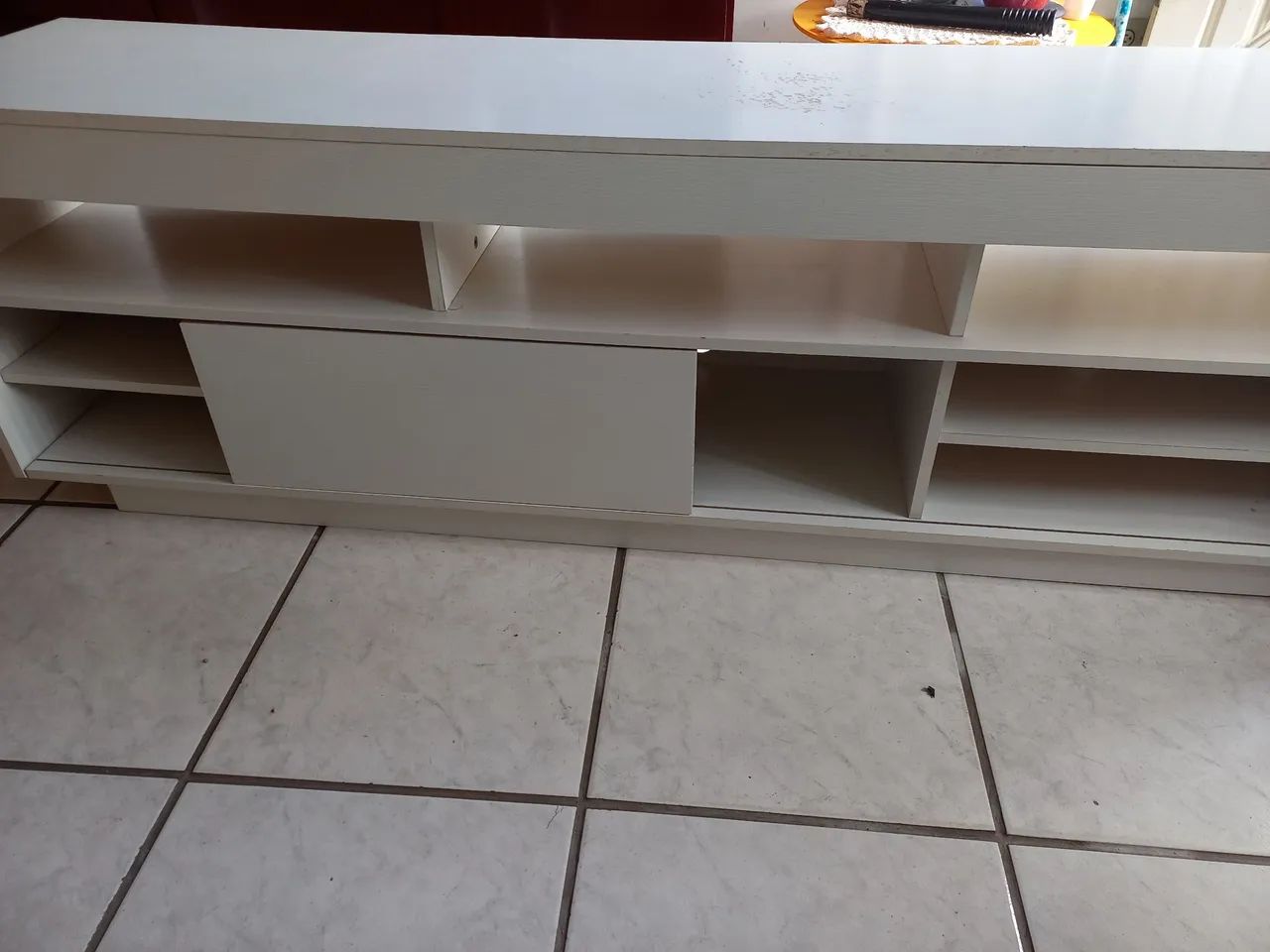 Rack para TV branco com 3 prateleiras