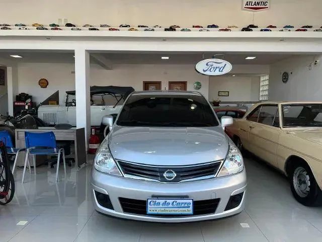 Nissan Tiida 1.8 S Bem Conservado