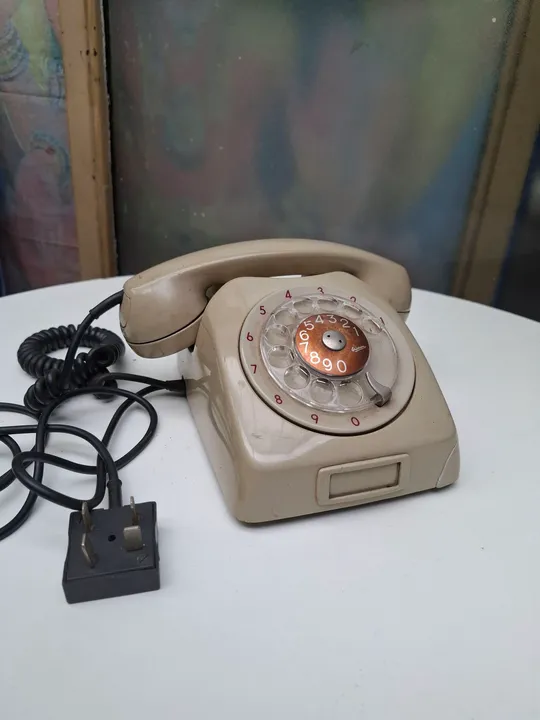 Telefone a Disco Antigo