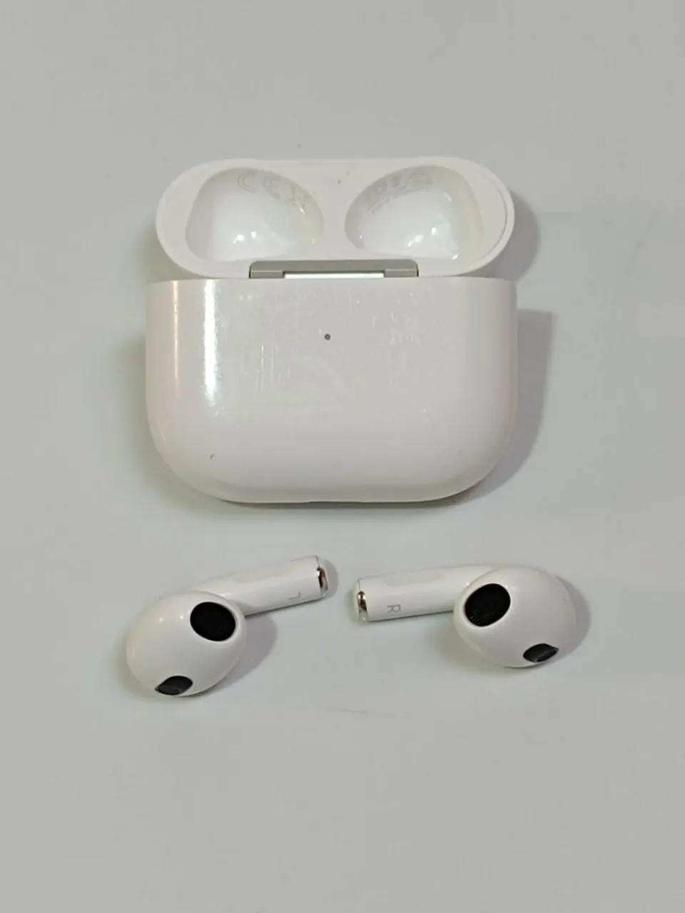 AirPods 3ª Geração - Fones de Ouvido Sem Fio