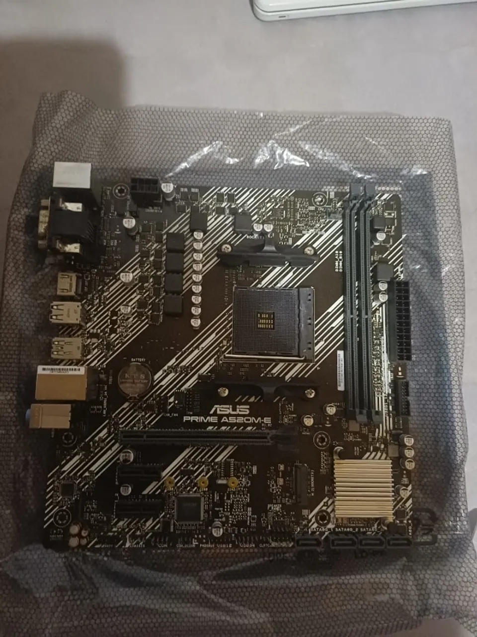 Placa-mãe Asus prime a520m-E