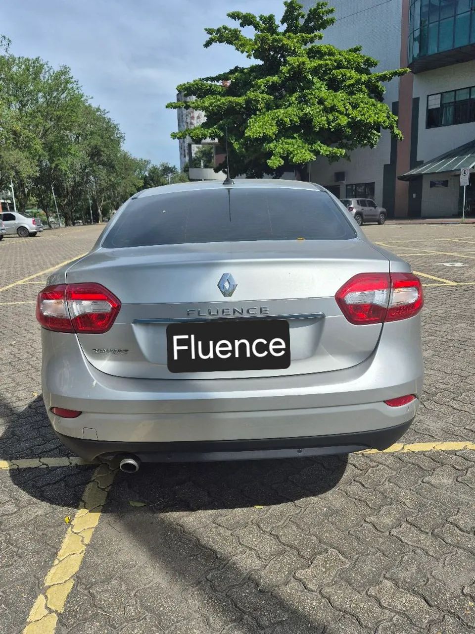 Renault Fluence Dynamique Plus CVT 2.0 2016 - Foto 5