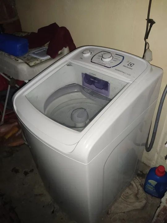 Máquina de Lavar Electrolux 11kg - Essential Care