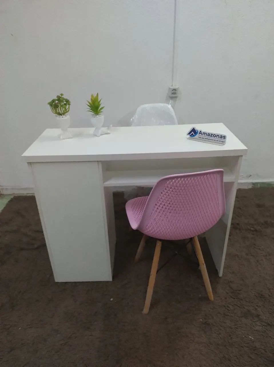 Mesa para Manicure - Porta e Gaveta  - Foto 5
