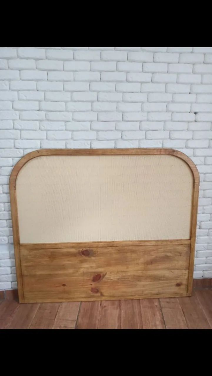 Cabeceira de Cama em Madeira - Estilo Rústico