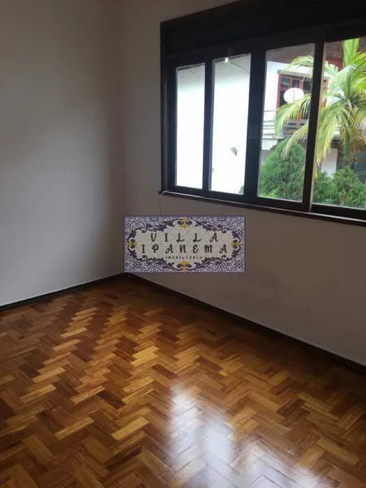 TERESÓPOLIS, JARDIM CASCATA, 40M², QUARTO, SALA, BANHEIRO SOCIAL, FARTA CONDUÇÃO E VAGA!