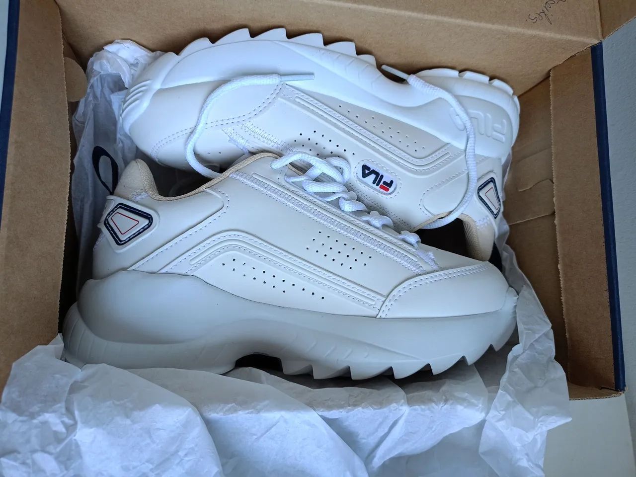 Tênis feminino FILA toga Tam 35 branco novo sem uso Calçados