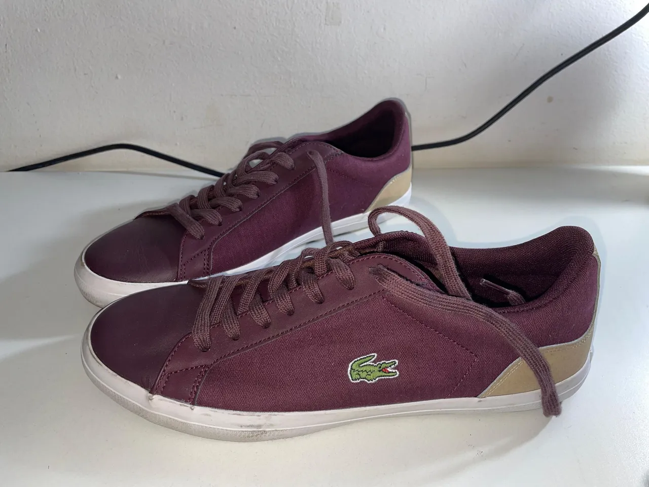 Tênis Lacoste Original - Cor Vinho