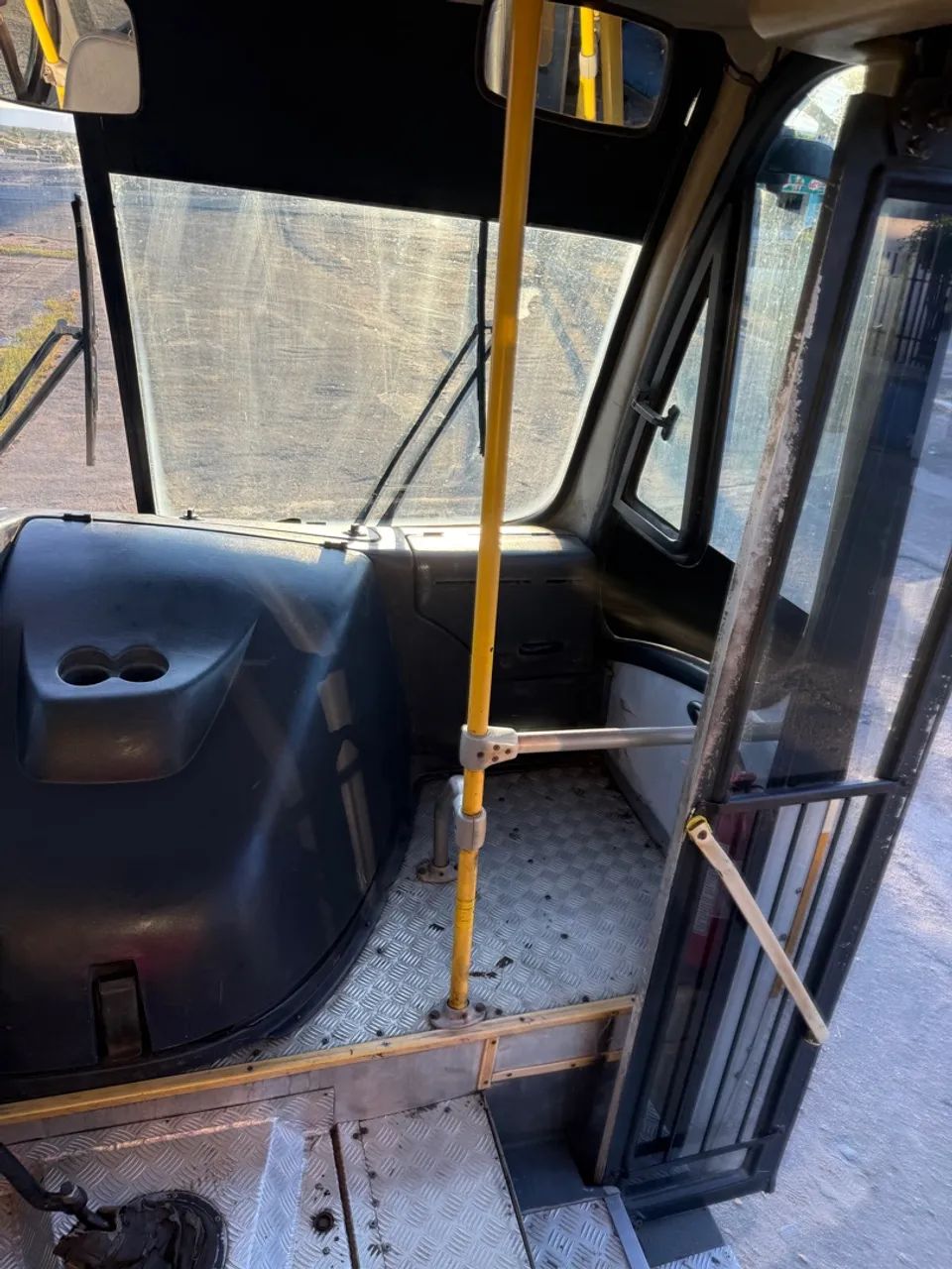 Micro ônibus Mercedes 2010 - Foto 7