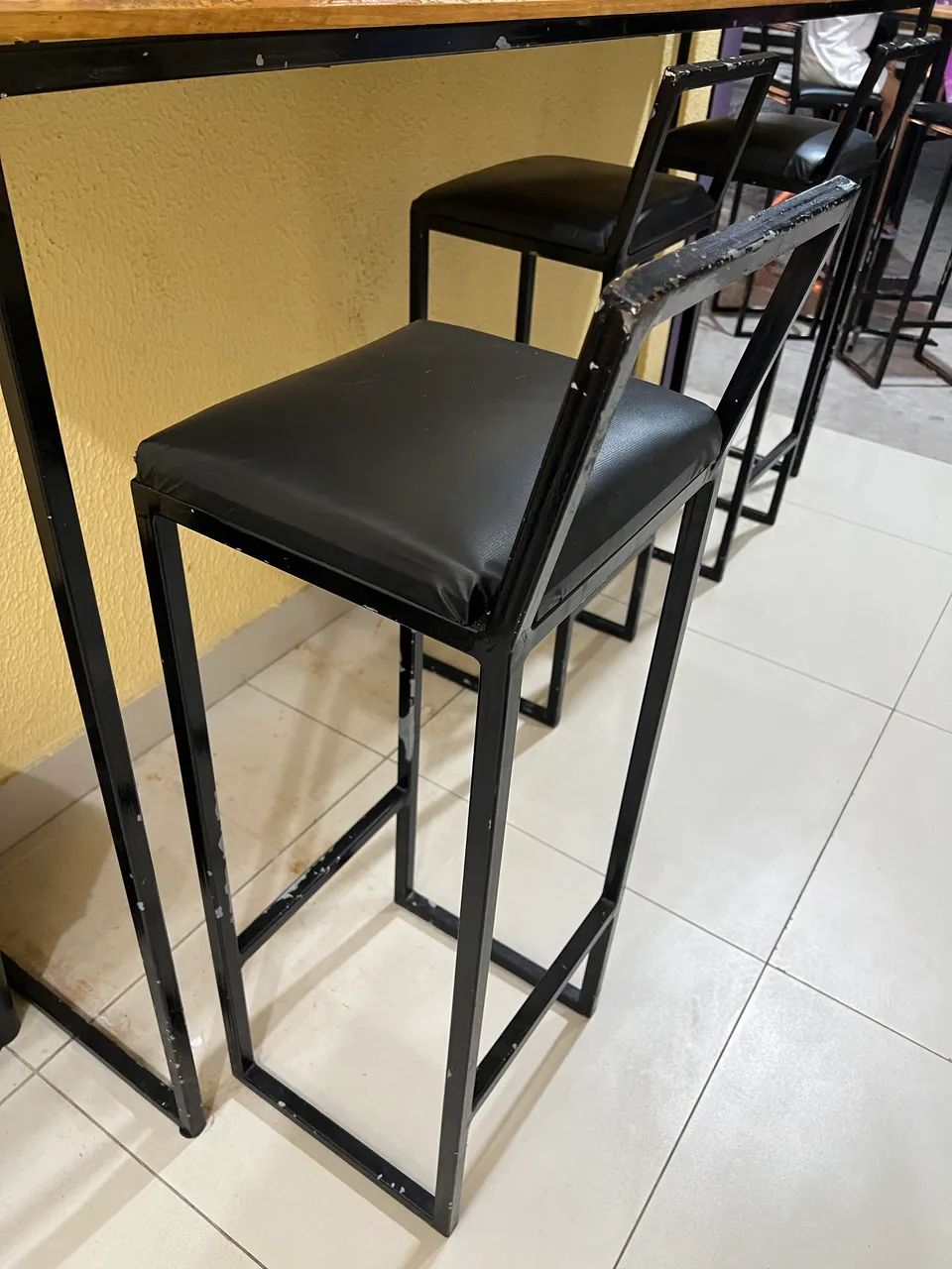 Countertop and Bar Stools for Sale