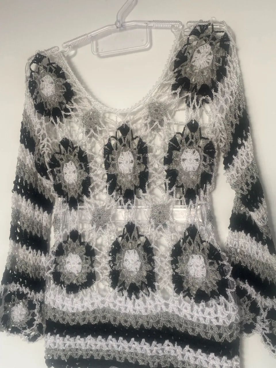 Blusa em crochê trabalhado - Foto 3