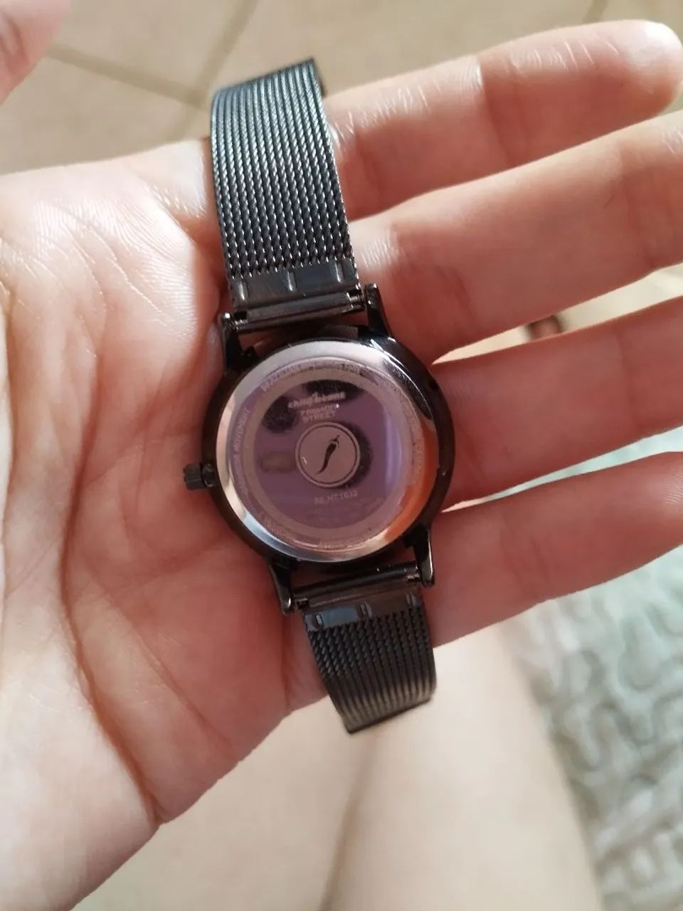 Vendo relógio feminino . Acompanha caixinha  - Foto 2