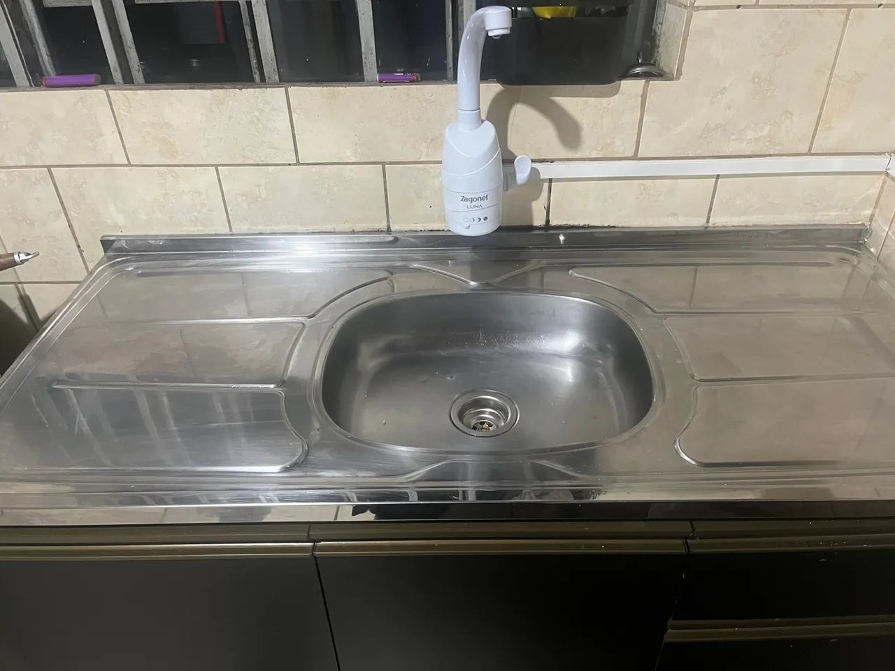 Tampo de pia em inox concretado 