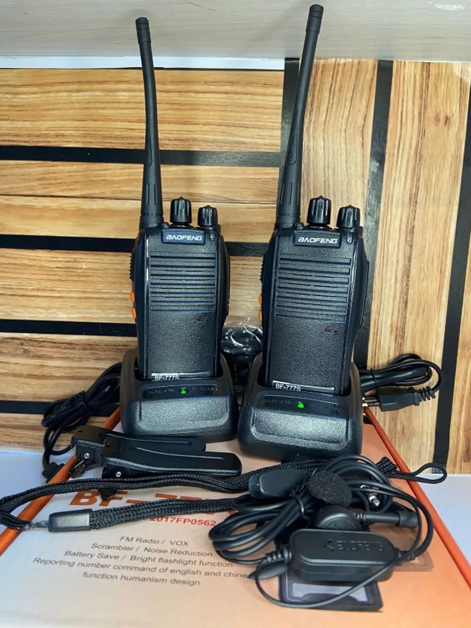  RADIO COMUNICADOR BAOFENG BF-777S COM FONE DE OUVIDO - Foto 4