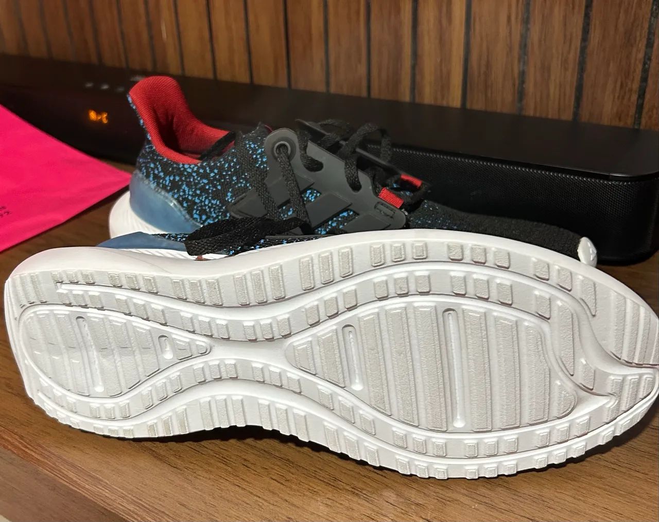 Tenis Adidas 41 - Foto 2