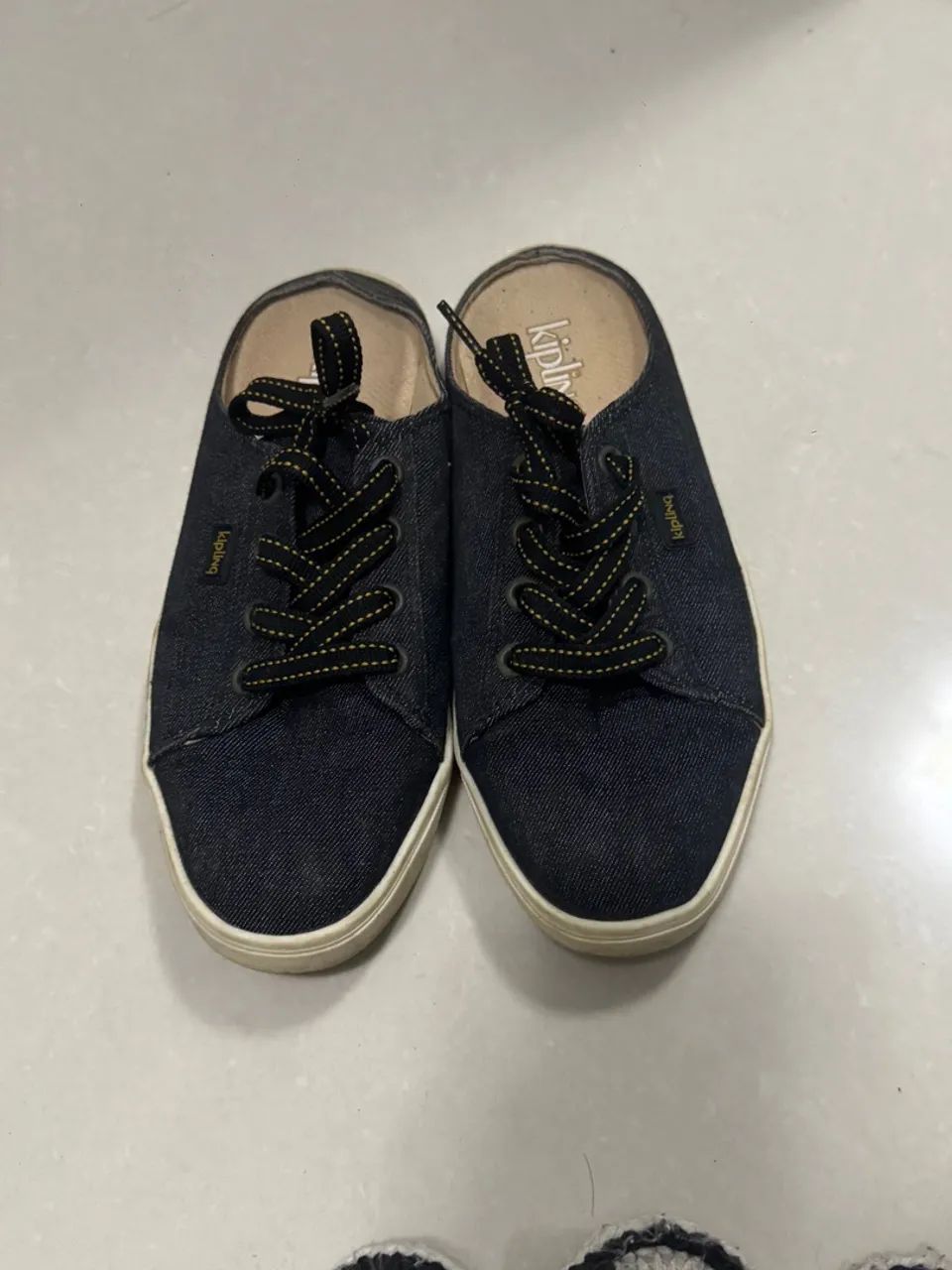 Par de tênis Kipling azul jeans - Foto 3
