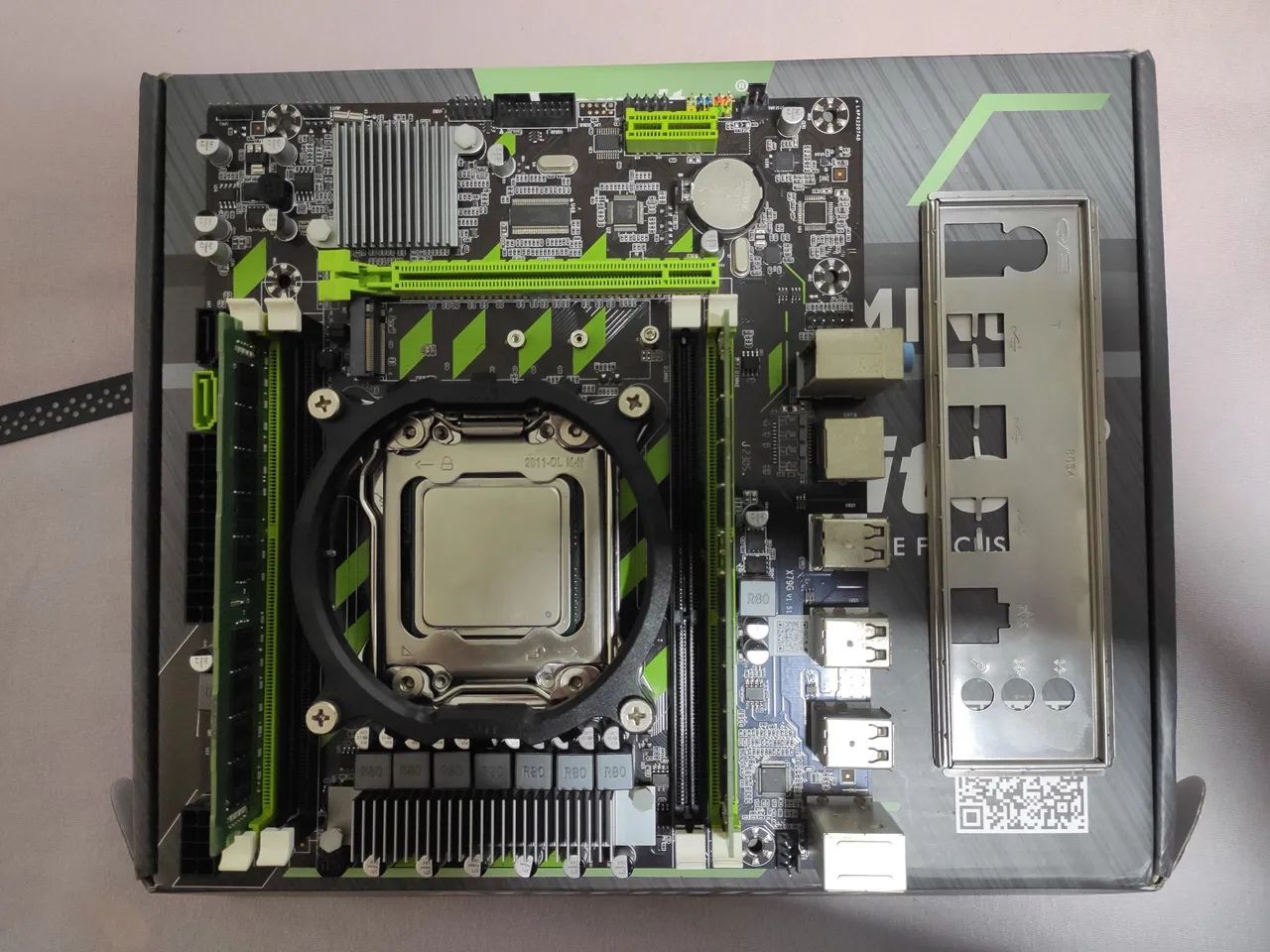 Kit Processador Intel Xeon E5-2670 v2 com Cooler Rise Z2 - Foto 2