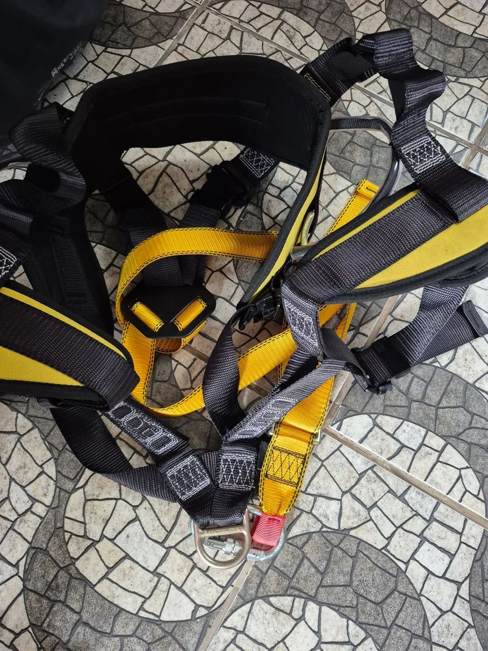 Cinturão de segurança + capacete novo na embalagem - Foto 2