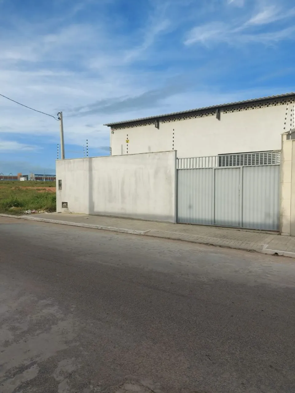 Galpao novo 130m2 em extremoz