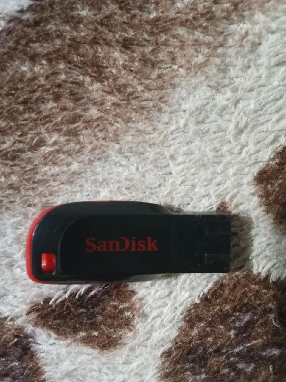 Pendrive 8 giga 