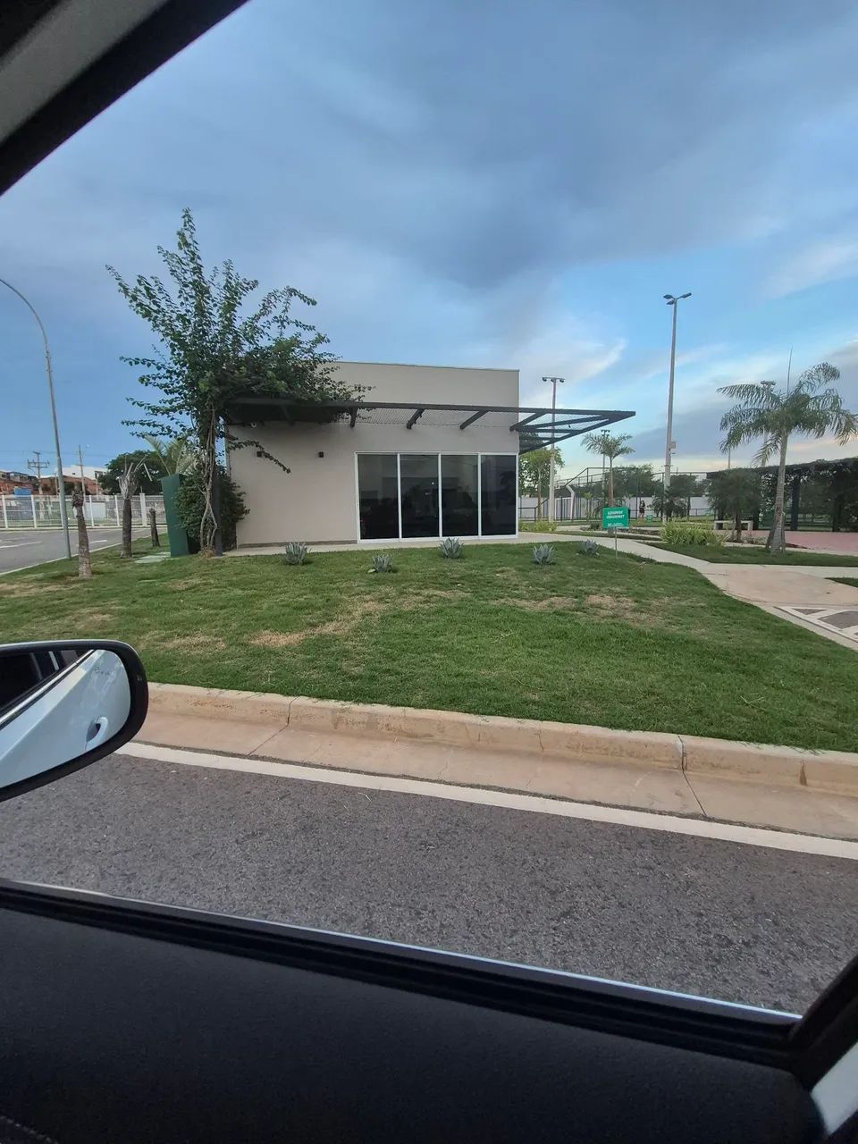 Florais Esmeralda  - Foto 2