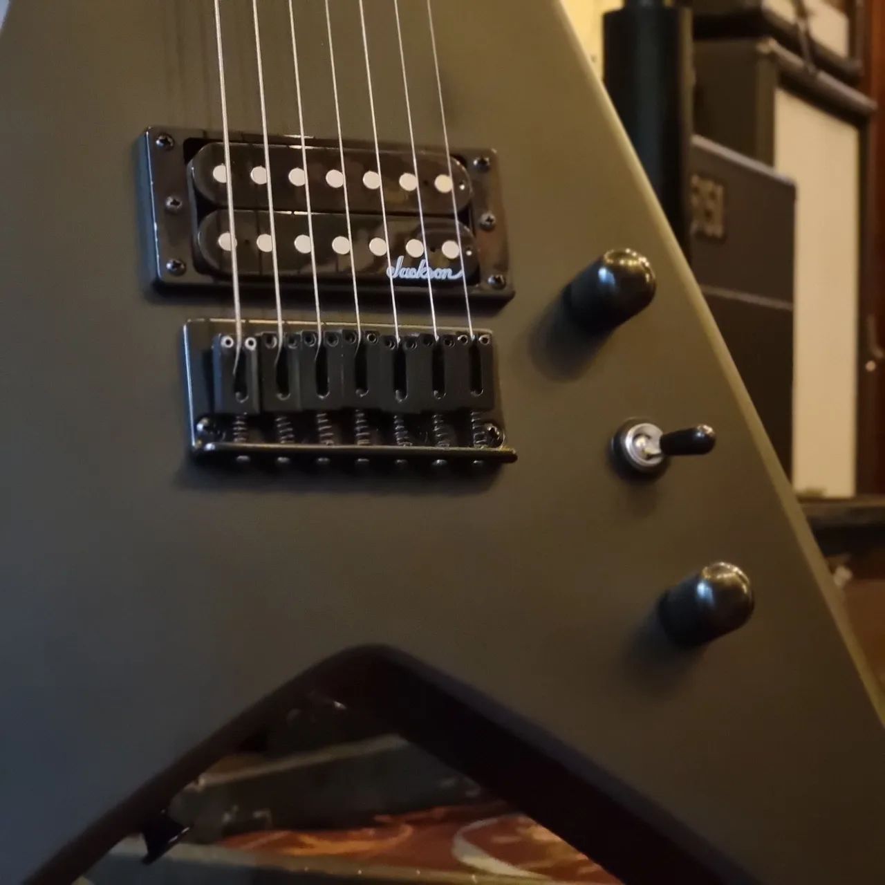 Guitarra Jackson King V 7c - Foto 3