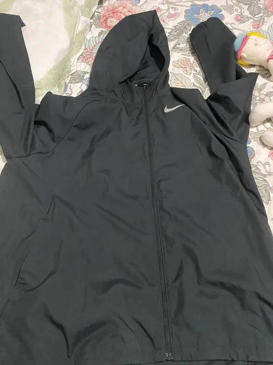 Corta vento/jaqueta Nike original preto  - Foto 4