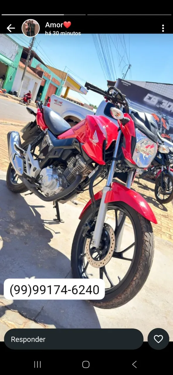 Moto de único dono e bem conservada