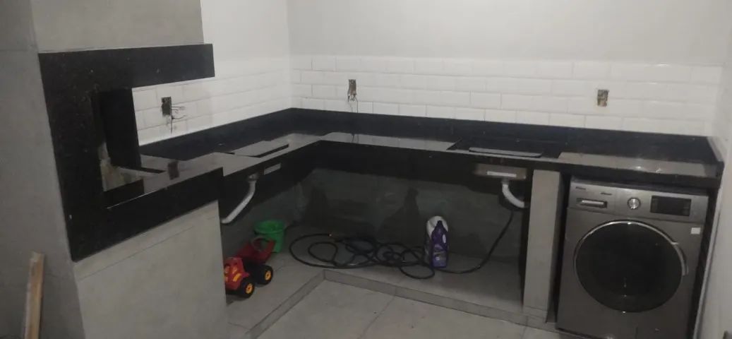 Área de churrasco | Lavanderia - Granito verde ubatuba 