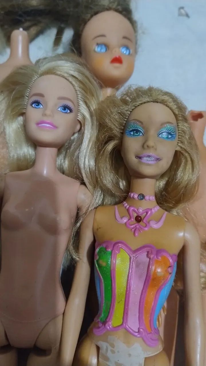 Lote de Barbies Mattel pra reaproveitamento  - Foto 2