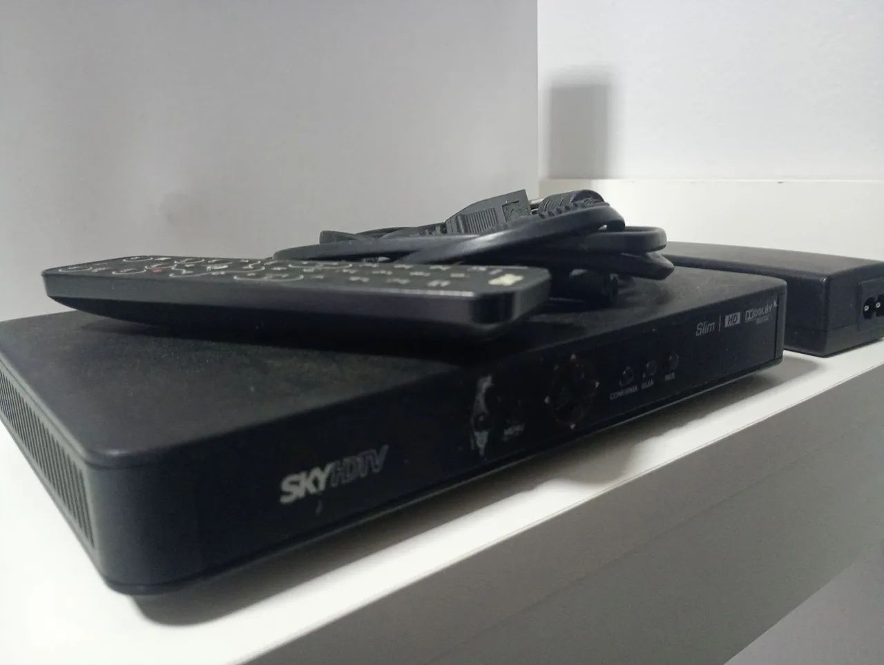 Sky HDTV Receiver with Remote Control