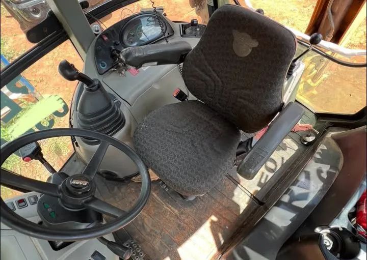 Retroescavadeira case 580N 4×4 - Foto 4