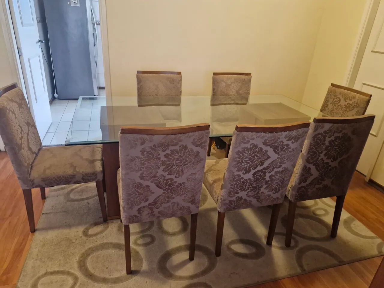 Mesa de Jantar de Madeira com 7 cadeiras