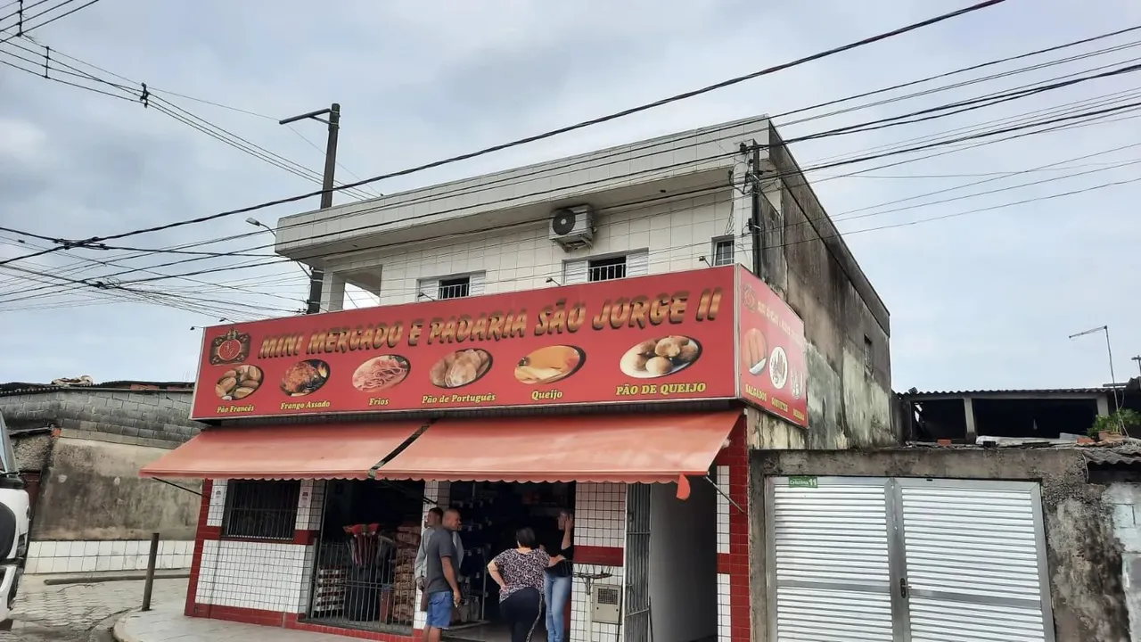 Sobrado para aluguel tem 79 metros quadrados com 2 quartos em Balneario Jussara - Mongaguá