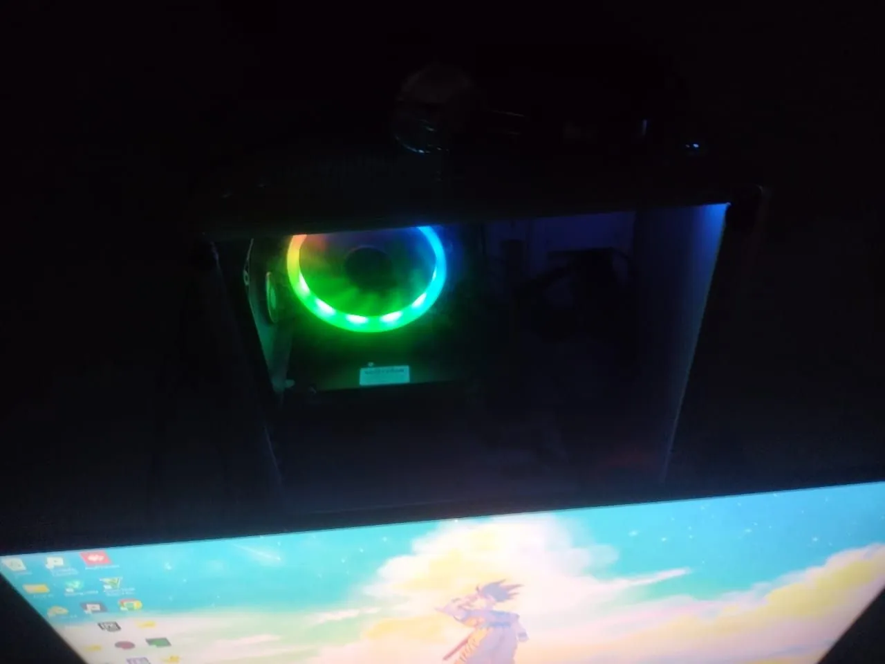 PC Gamer AMD com LED RGB - Excelente Desempenho!