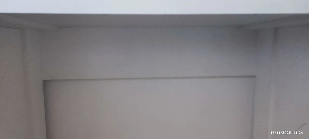 Vendo escrivaninha Branca em MDF - Foto 3