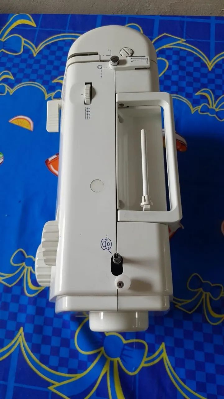 Máquina de costura - Foto 2