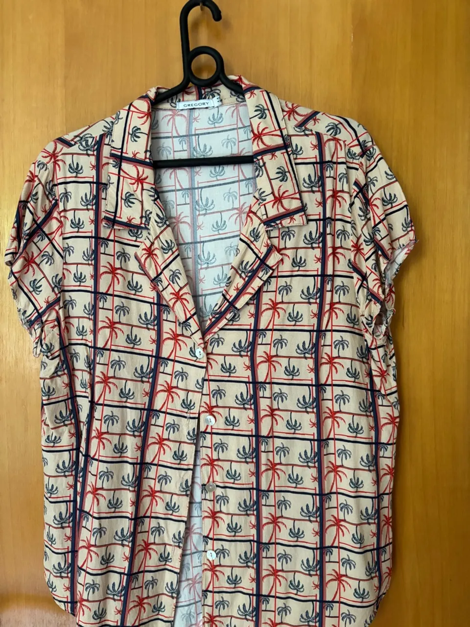 Camisa Estampada com Mangas Curtas