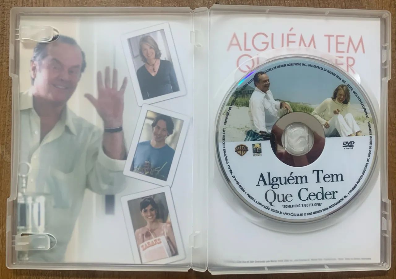 DVD - Alguém Tem Que Ceder (Something's Gotta Give) - Foto 2