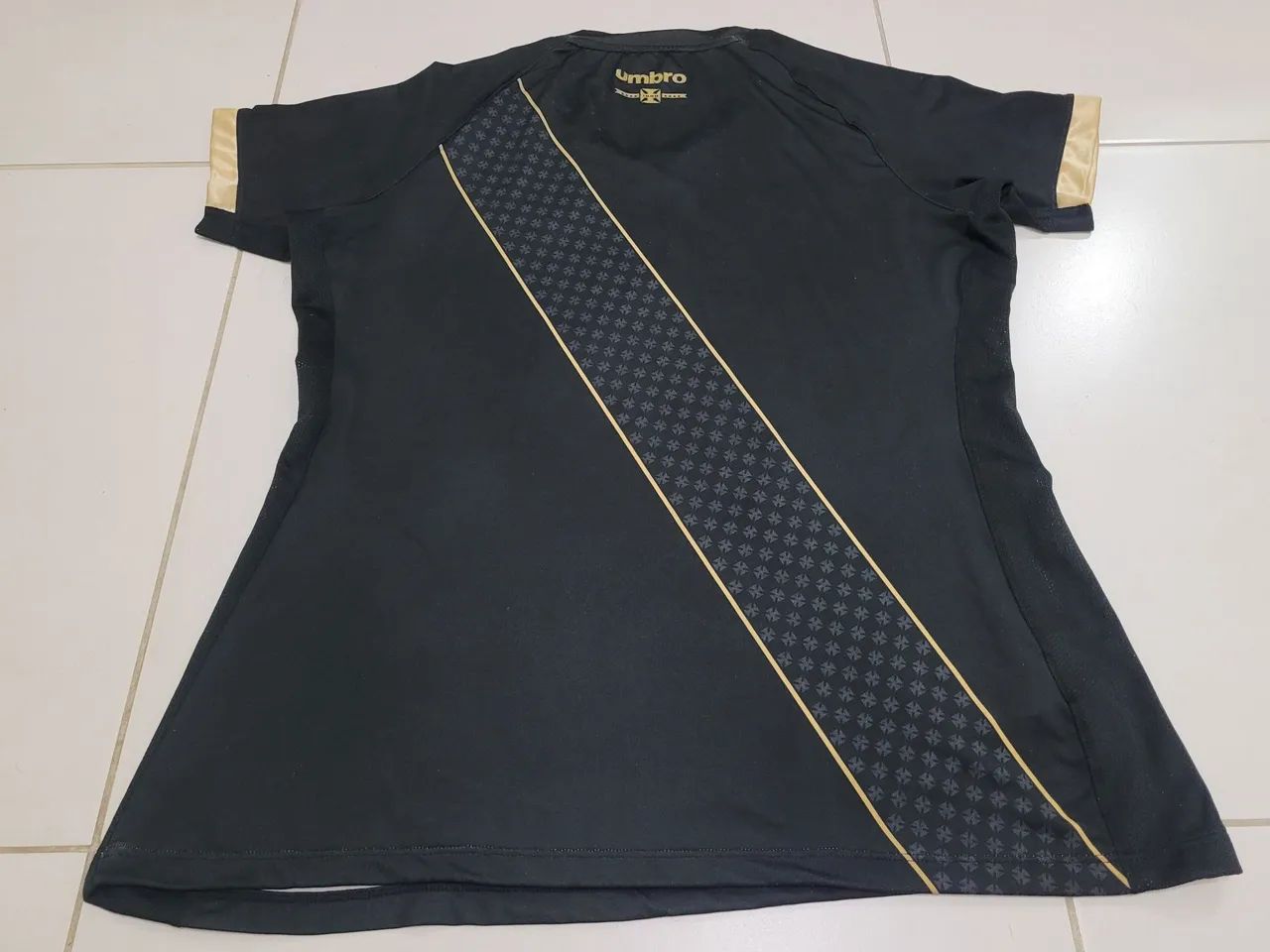 Camisa FEMININA Original Vasco da Gama umbro tam. GG - Foto 2