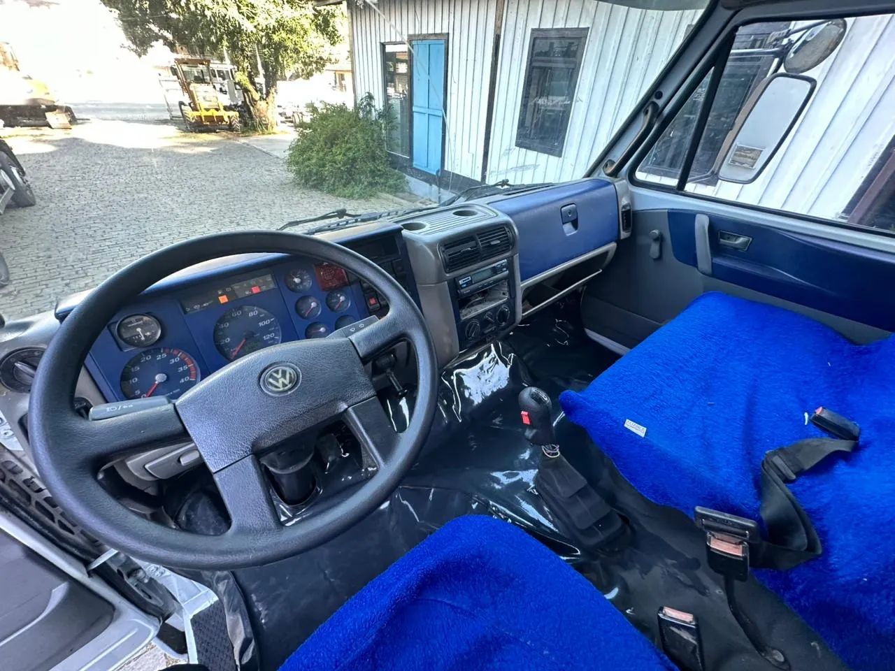 VW 23.210 BASCULANTE TRUCK  - Foto 8