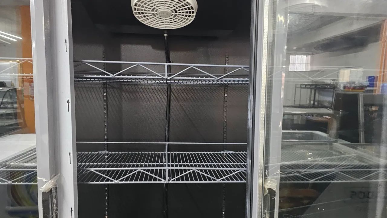 Expositor vertical 3 portas 1.70 POLAR