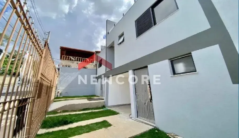 Casa de condomínio em Rua Carlyle Guimarães Cardoso - Planalto - Belo Horizonte/MG
